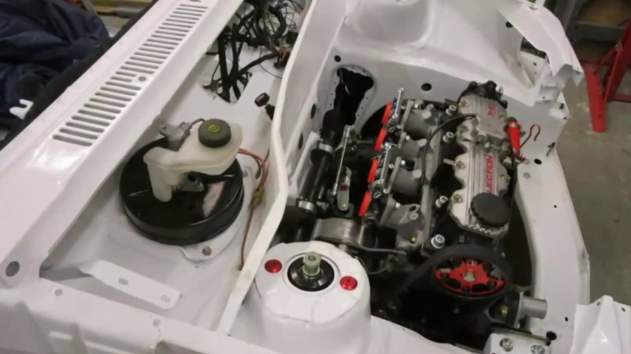 Vauxhall Nova 2.0 8v itb Build part 43: c20xe Forged internals fitted and engine in the bay.