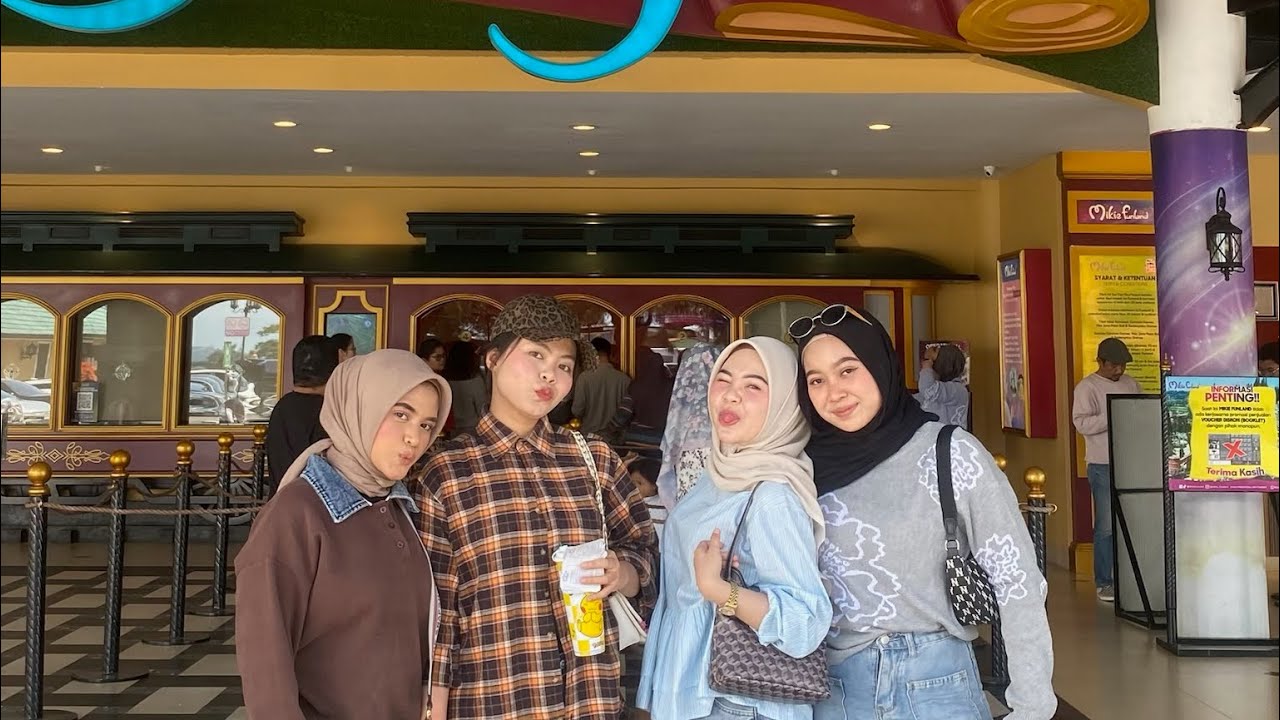 VLOG TRIP TO MIKIE HOLIDAY 🥳