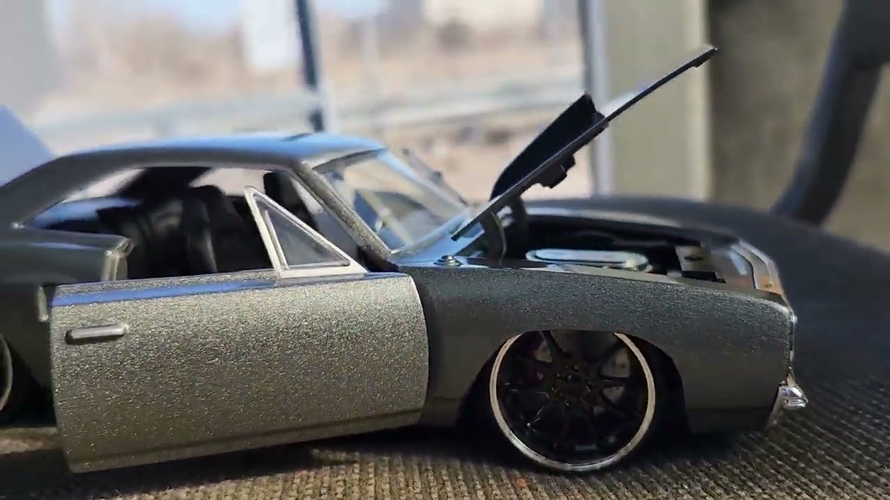 Classic 1970 Plymouth Road Runner Die‑Cast by Jada | Muscle Car Collectible Music By Roze Sound