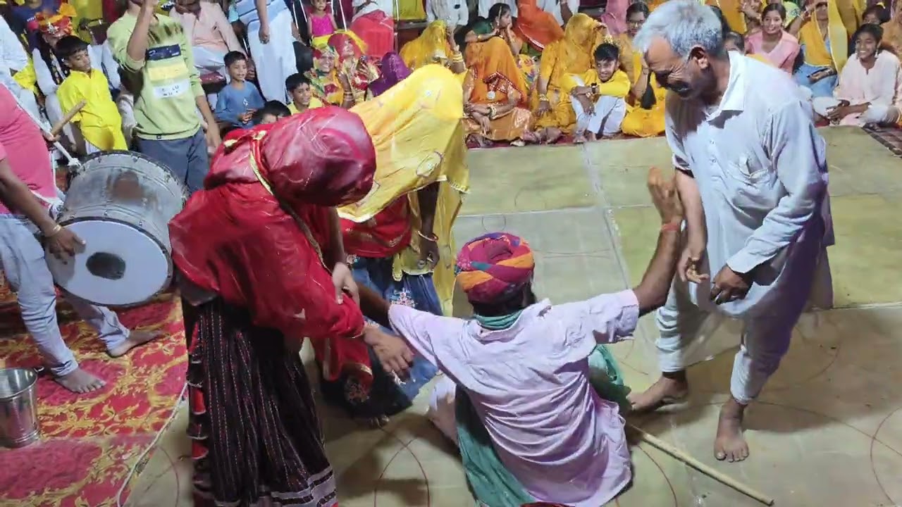 राजस्थानी मारवाड़ी ढोल थाली डांस Marwadi shaadi dhol thali dance #dhol #marwadi #rajasthani #dance 