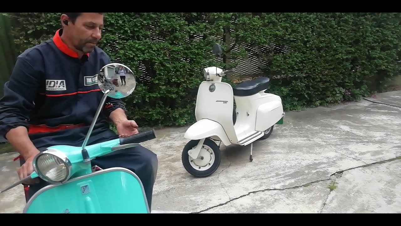 Vespa? Lambretta? Fatte uguali