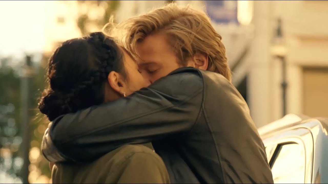 mac kisses desi &mdash; eclipse + usmc-1856707 + step potential + chain lock + ma (5x03) [macgyver]