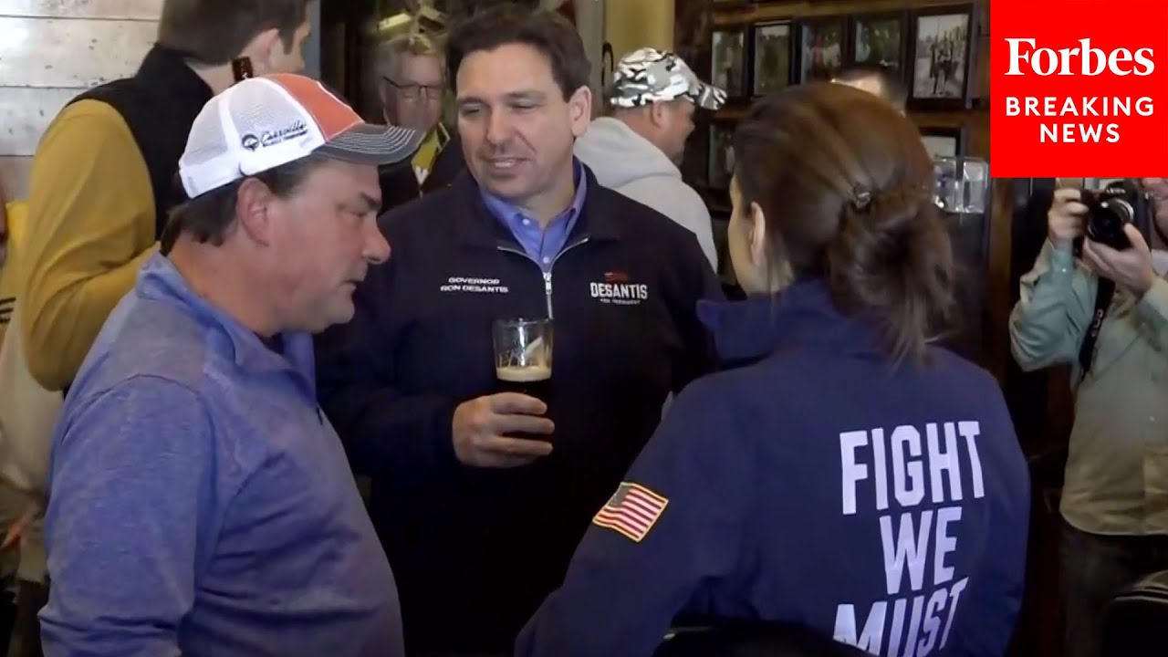 DeSantis Joins Iowa Sports Fans At Bar For Iowa-Tennessee Football Citrus Bowl Game