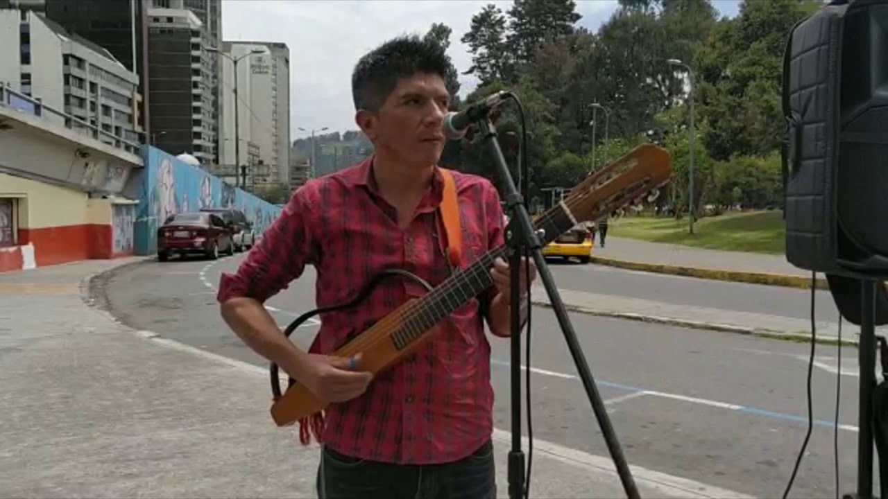 KLEVER BERRONES Mùsica Ecuatoriana para bailar mix La ñapanguita   Se acabo el amor
