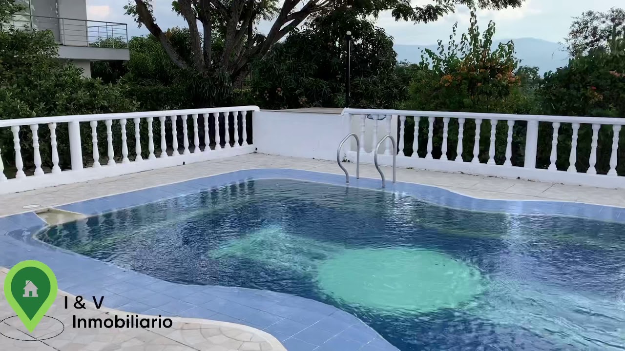 Casa campestre con piscina privada en chinauta