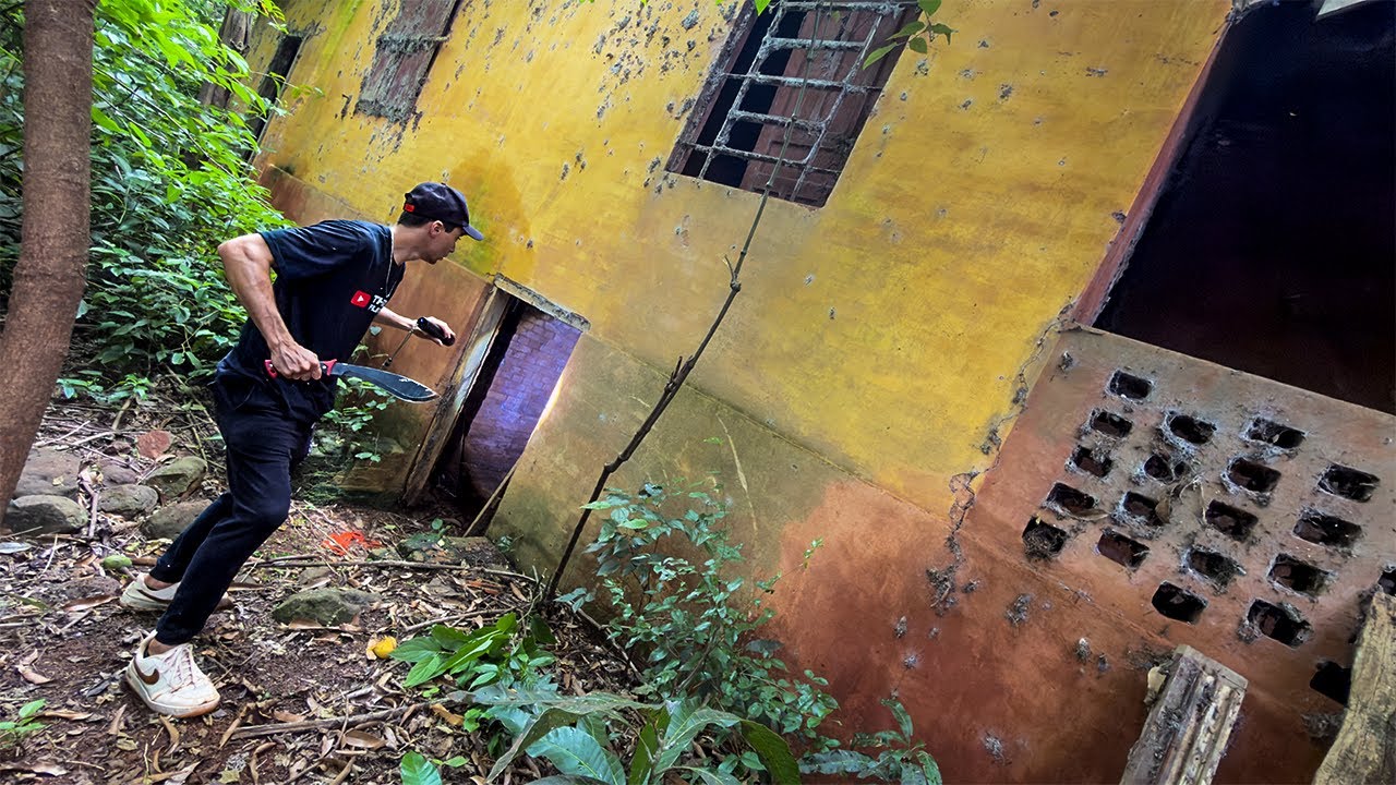 Quase Não Tive Coragem de Entrar Nessa Casa!