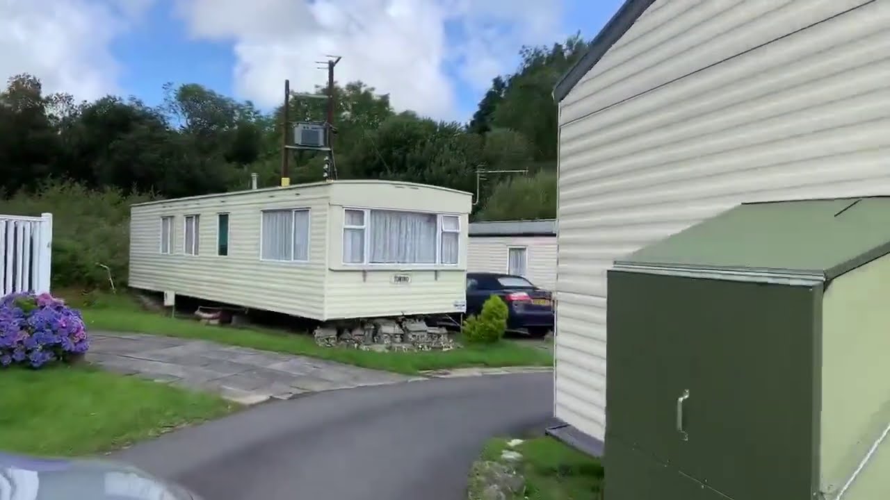CEI BACH - QUAY WEST'S SISTER SITE