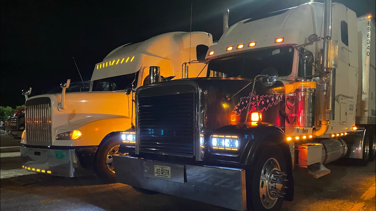 Tour Of My 2000 Freightliner Classic XL
