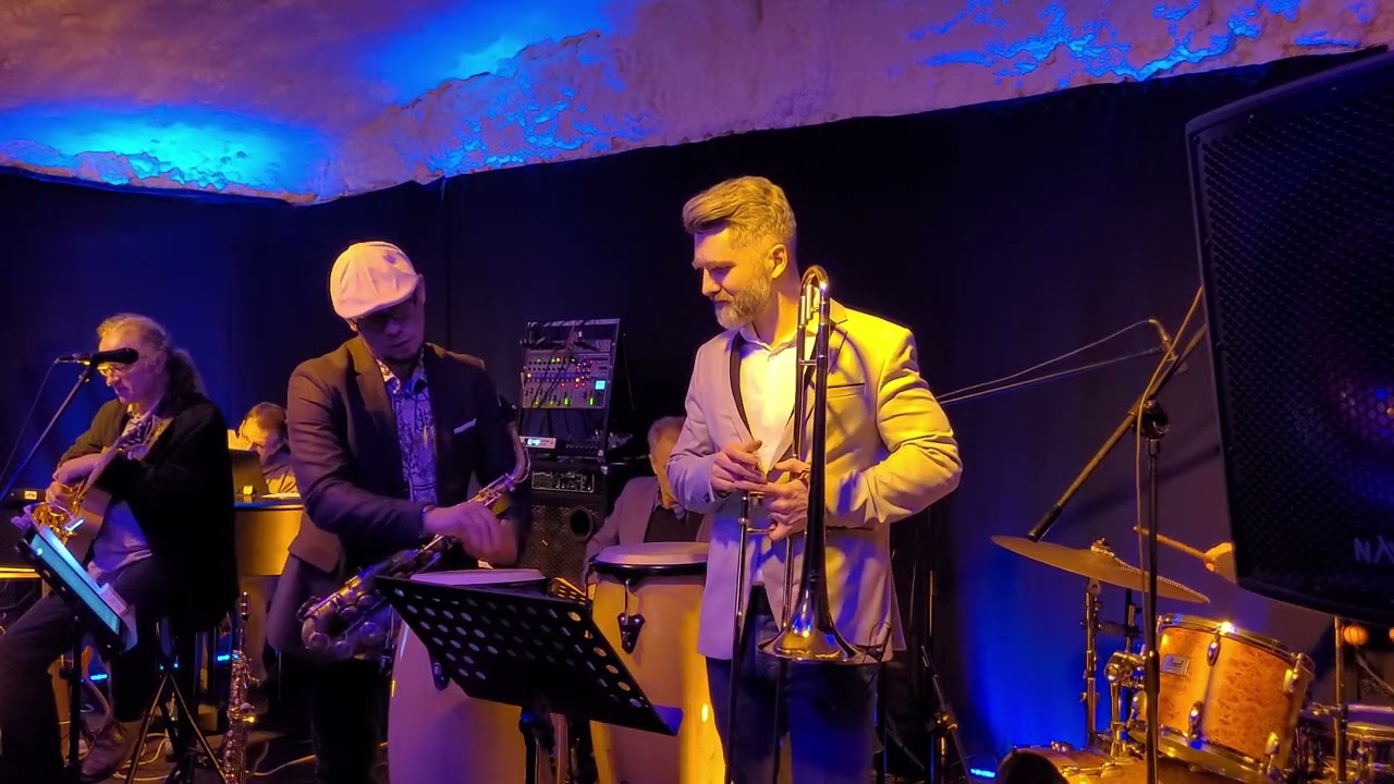 Linda Chicana by Latin Jazz Band / Cha-cha-cha in Eljazz Club, Bydgoszcz 2023.