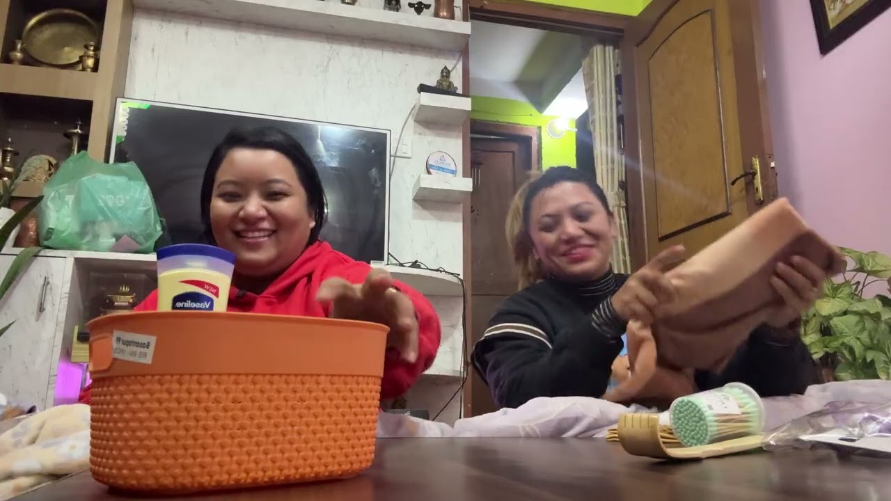 Colour gift exchange #sister #nepal 🍀