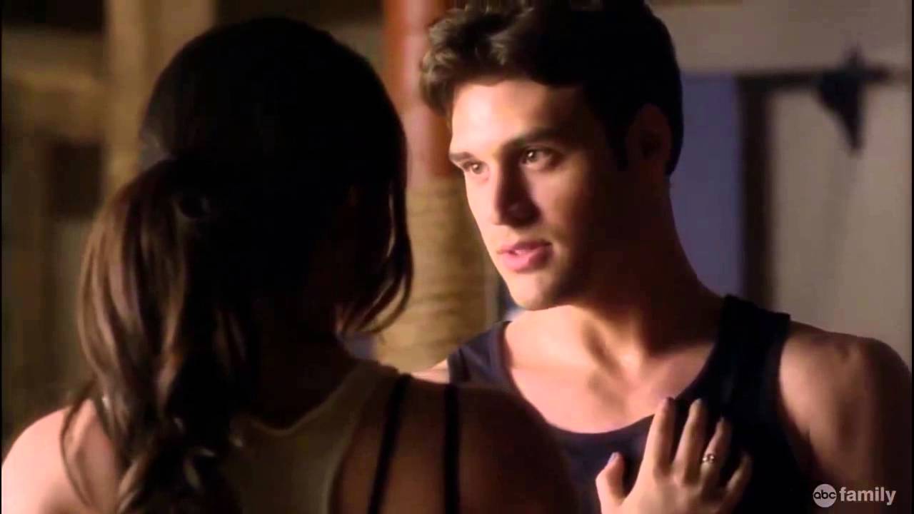 Pretty Little Liars - Aria & Jake Scenes - 4x02 