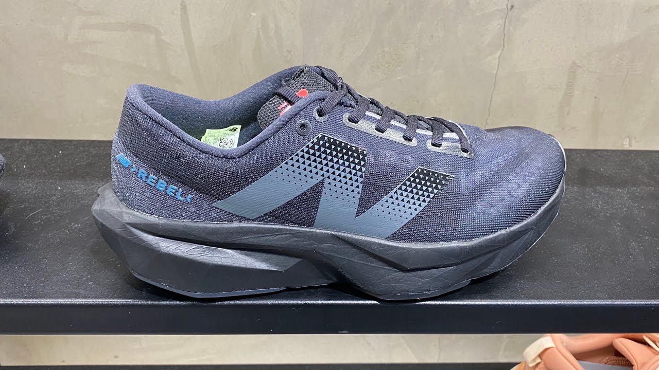 New Balance FuelCell Rebel v4 (Magnet/Black/True Red) - Style Code: MFCXLB4