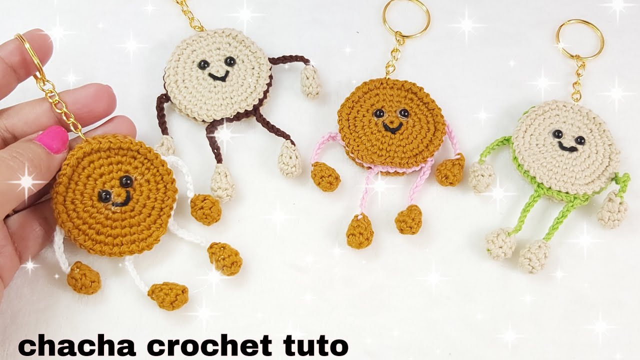 Tuto porte-clés biscuits kawai au crochet facile a réaliser