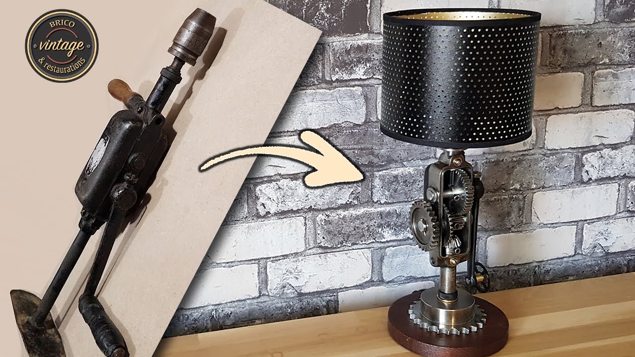 Old hand drill industrial lamp... Lampe industrielle ancienne chignole à carter