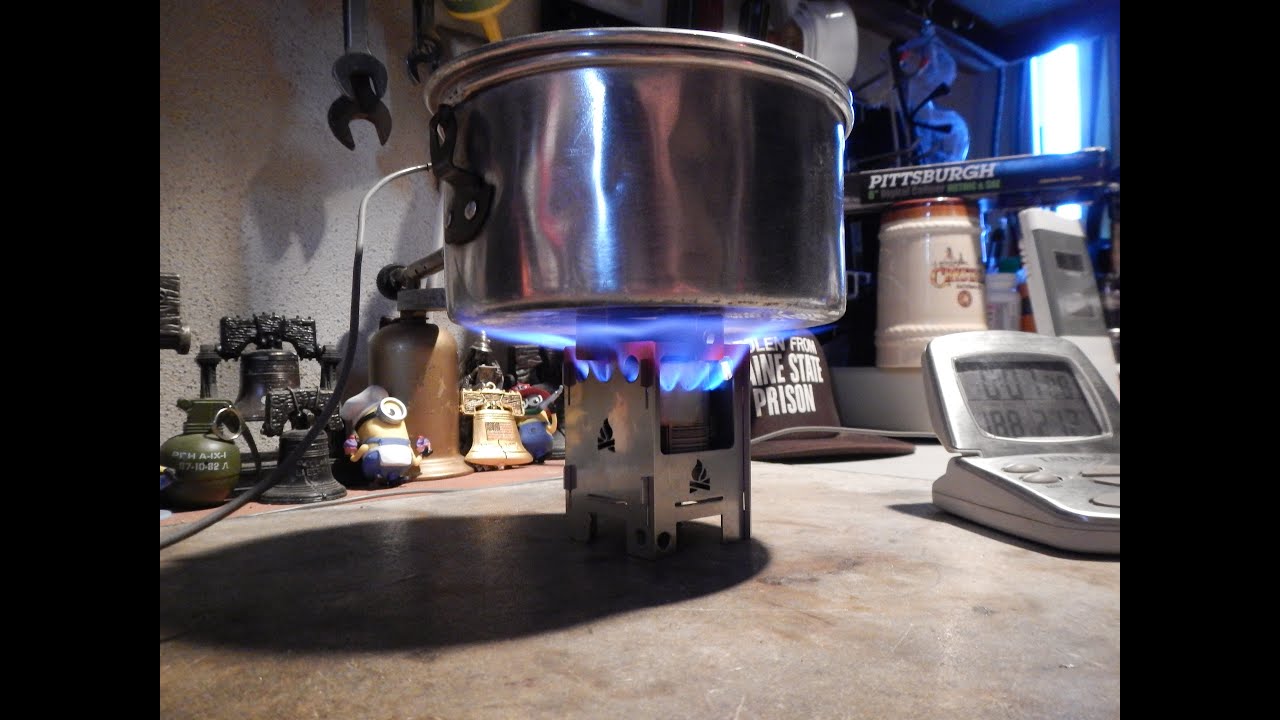 Bushcraft Essentials - Micro Stove - 17HMRSniper's Axe Can Mini Stove - Boil Test