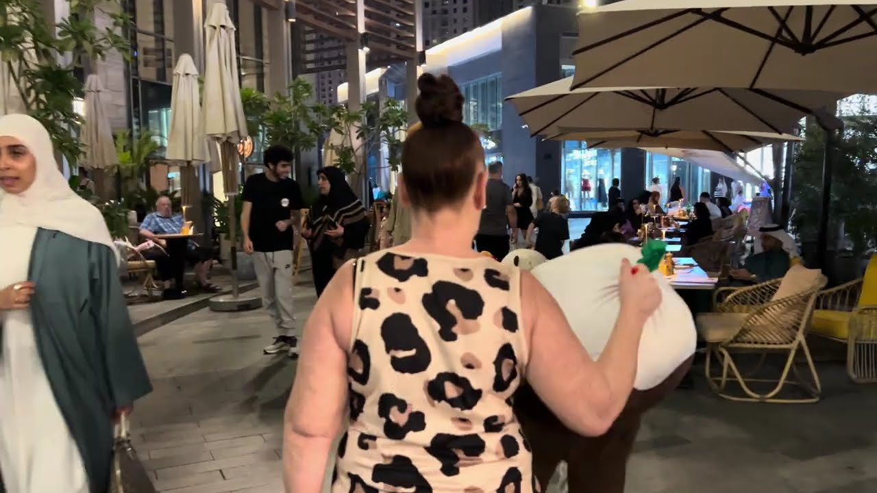 4K MIDNIGHT WALK at JBR Beach Dubai 2025 🌙| جولة ليلية في جميرا بيتش| Dubai Nightlife | Walk Tour 🇦🇪