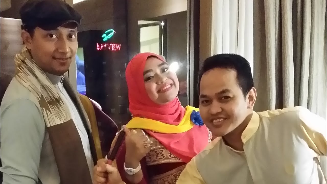 Warna Cinta (Gerua) berkumandang di Panggung UTUSAN...