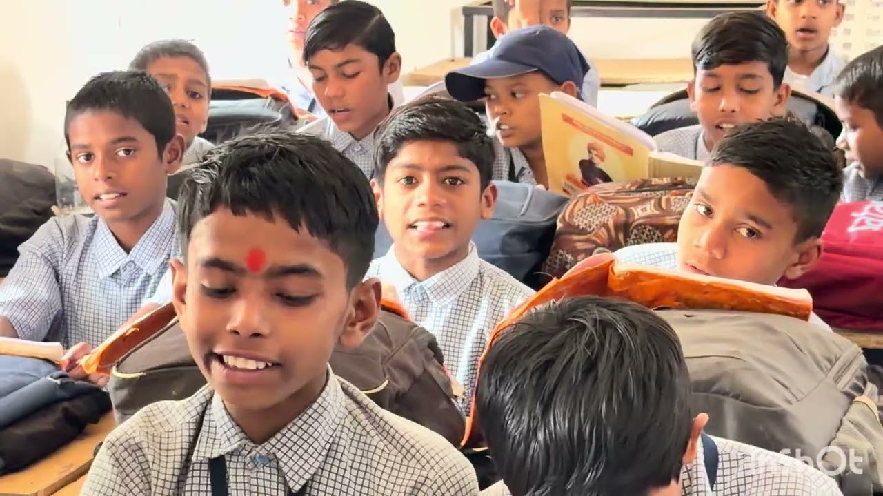 आओ बच्चों तुम्हें दिखाये झाँकी हिंदुस्तान की 🇮🇳         M  S Dhuma 