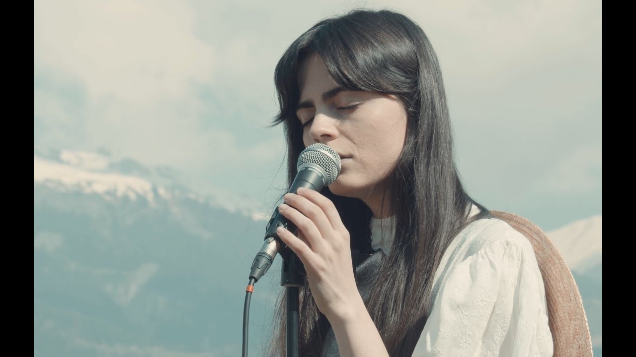 KADEBOSTANY - Take Me To The Moon feat. Valeria Stoica (Live at Alaïa Bay)