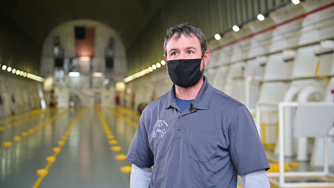 NASA Barge Crew Describes What It&rsquo;s Like to Transport Moon Rocket
