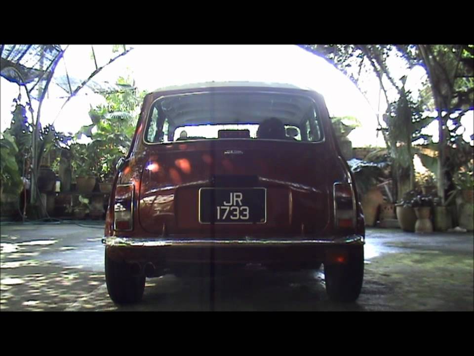 Classic Mini Rover 1.3 Startup and exhaust.