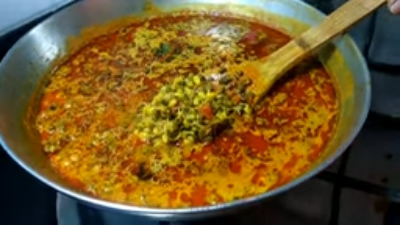 मोड आलेल्या मुगाची चमचमीत भाजी | हिरव्या मुगाची आमटी | Green Moong Curry | Mugachi Bhaji Recipe