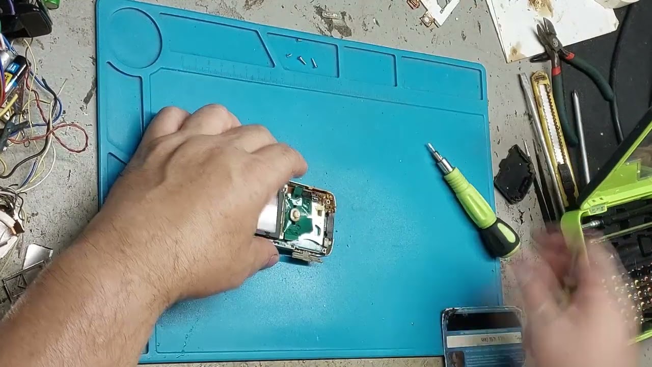Разборка Sony-Ericsson K750