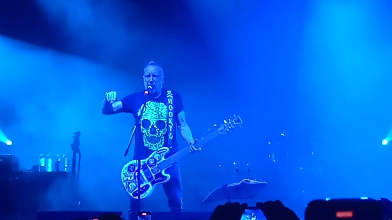 Peter Hook & The Light - Blue Monday, live in Mexico 2024.
