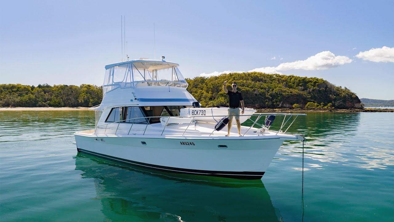 This is the BEST Riviera 43 Flybridge on the market!