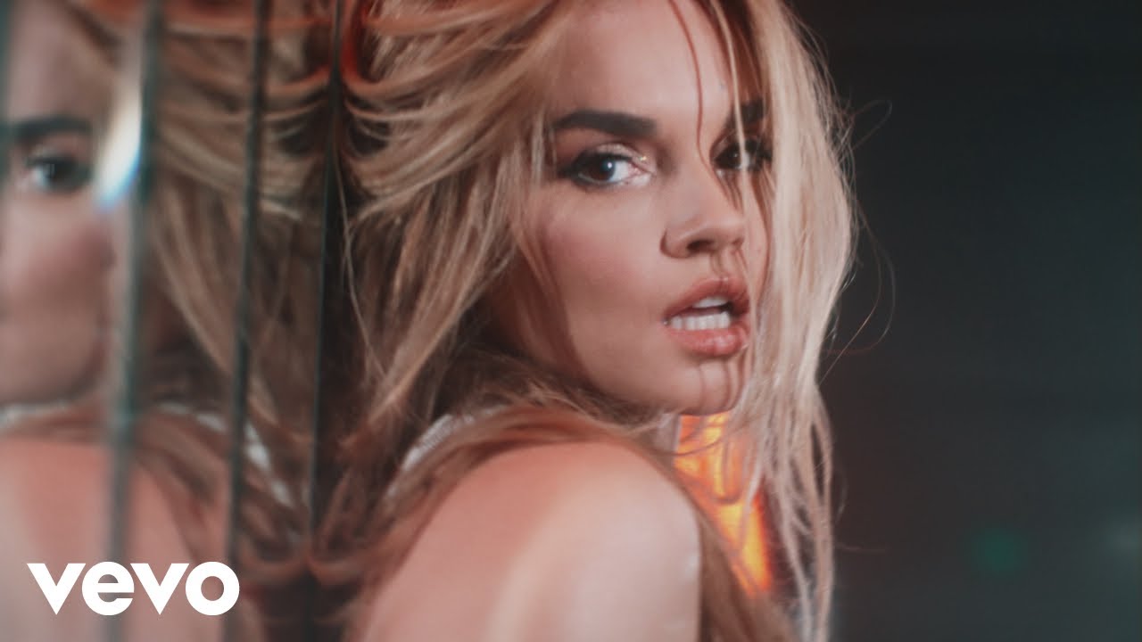 Melody - El Apagón (Video Oficial)