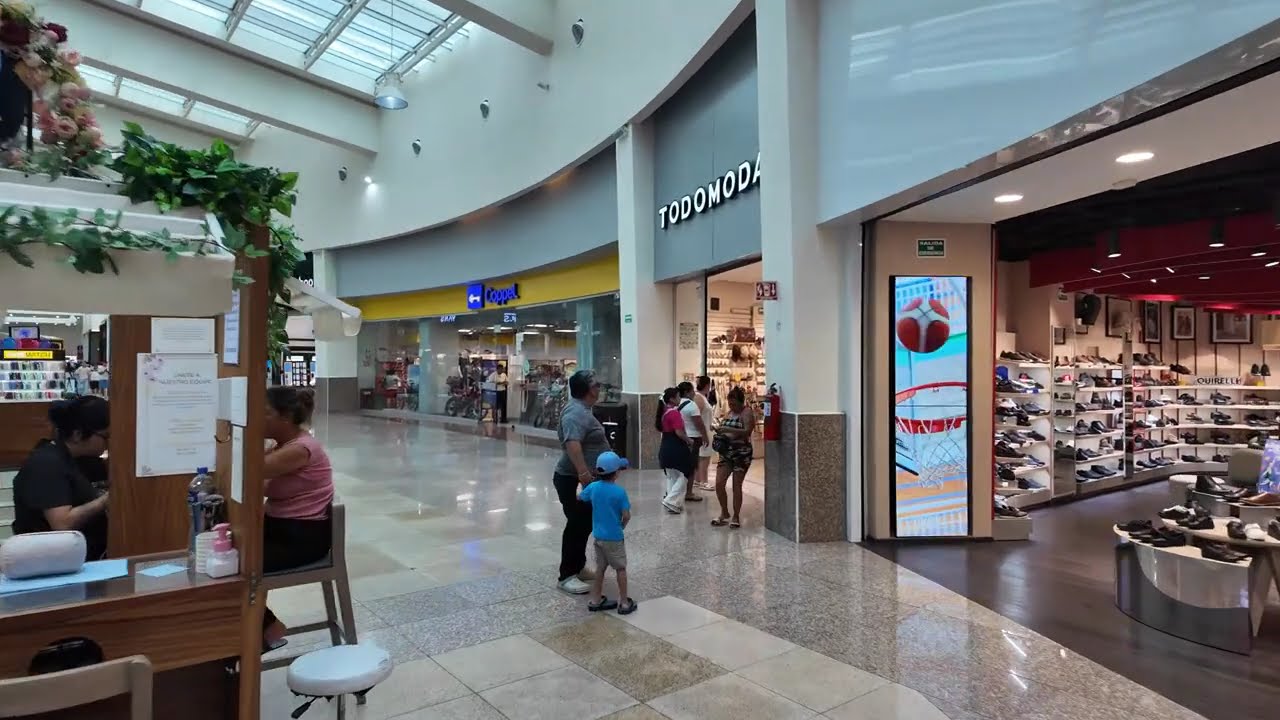 Exploring Las Américas Mall 🛍️ | Shopping in Playa del Carmen, Mexico