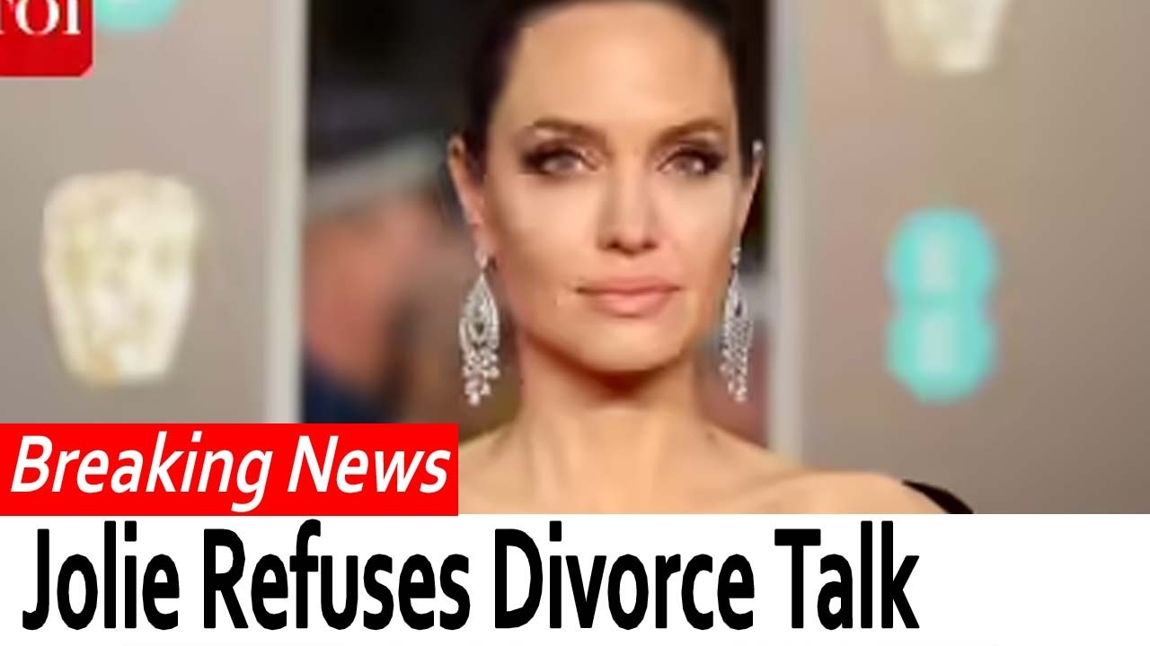 Angelina Jolie maintains silence and refuses to discuss her high-profile divorce from Brad Pitt. 🤐