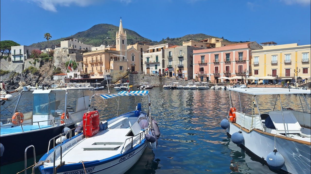 LIPARI - ISOLE EOLIE  - DA MARINA LUNGA A MARINA CORTA - LUGLIO 2025
