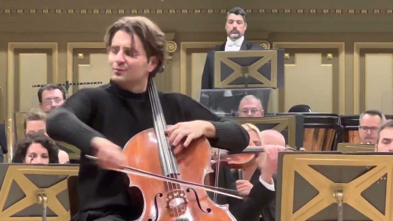 Dvorak - Cello Concerto B minor - Valentin Radutiu