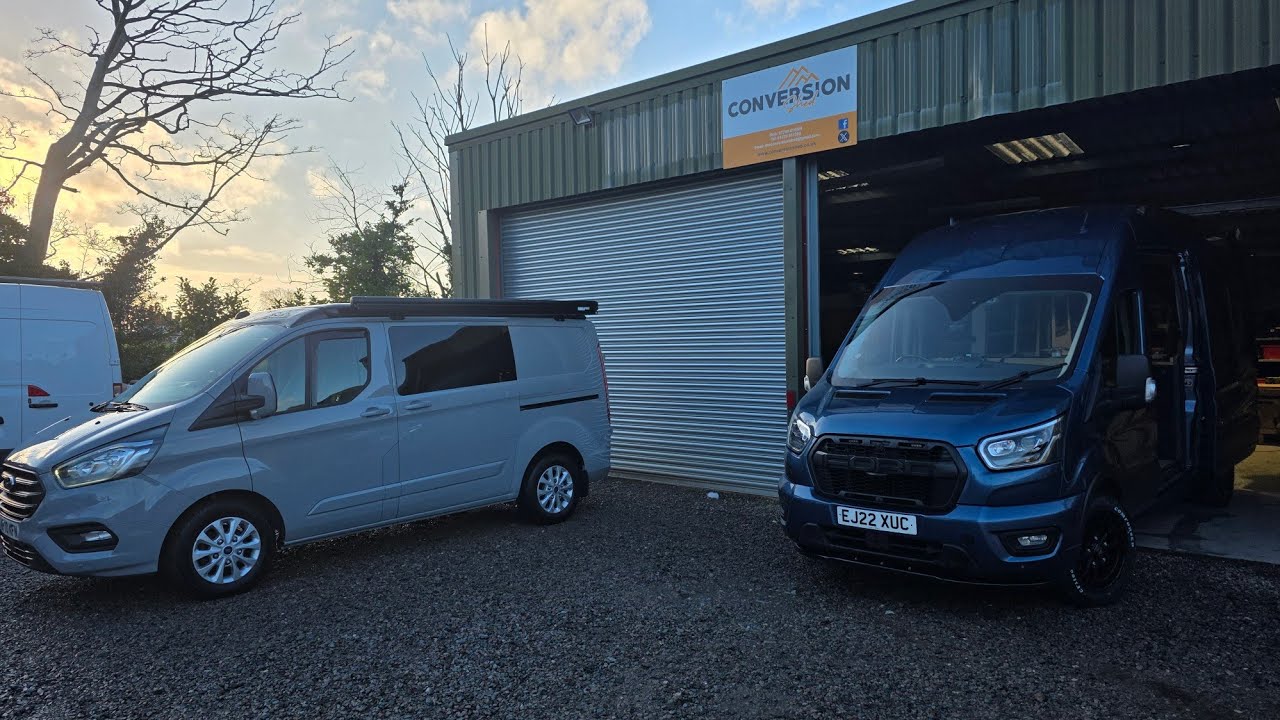 Наша последняя переделка, а также предварительный показ нашего недавно построенного фургона для в...