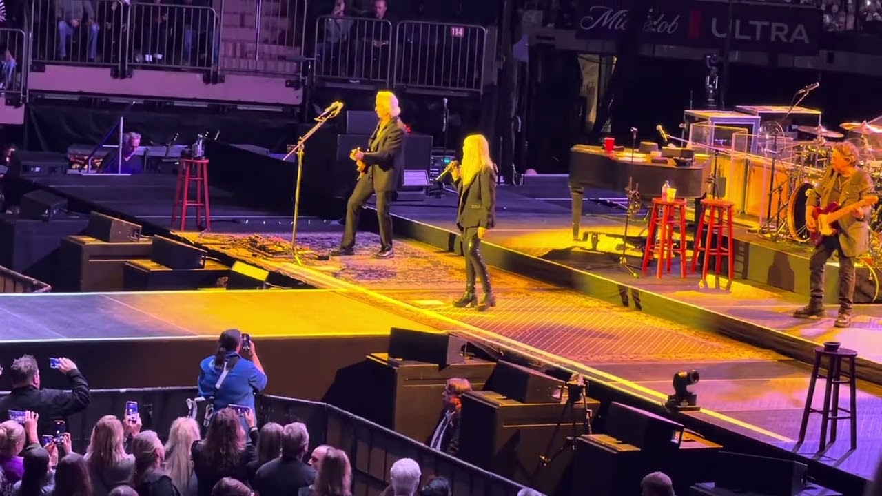 Pat Benatar - Love is a Battlefield - Live New York City 10/30/25