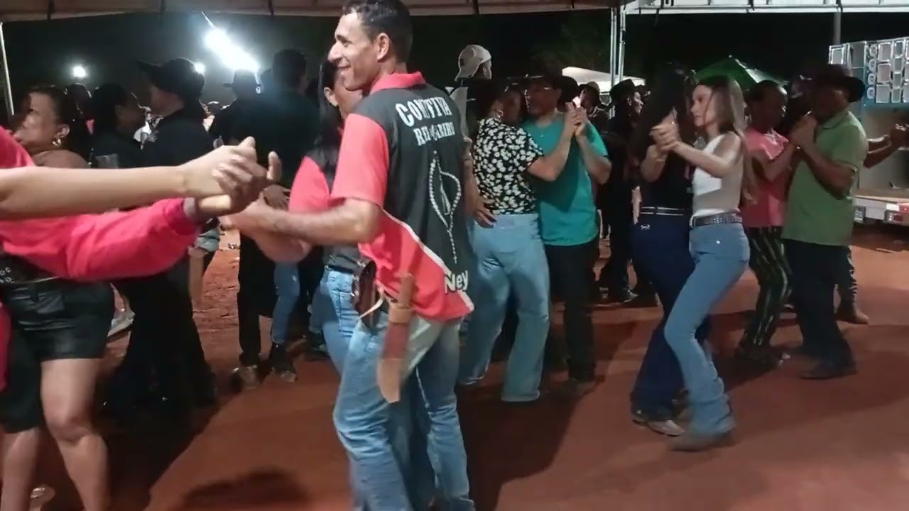 Nas oncinha teve forró esse fim de semana 