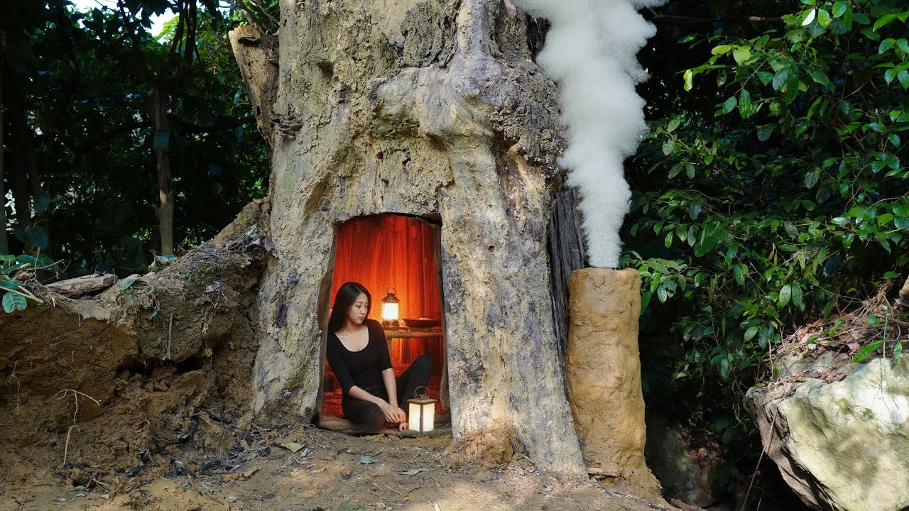 Building a Warm Secret Shelter Deep Inside a Giant Tree, Clay oven. Bushcraft