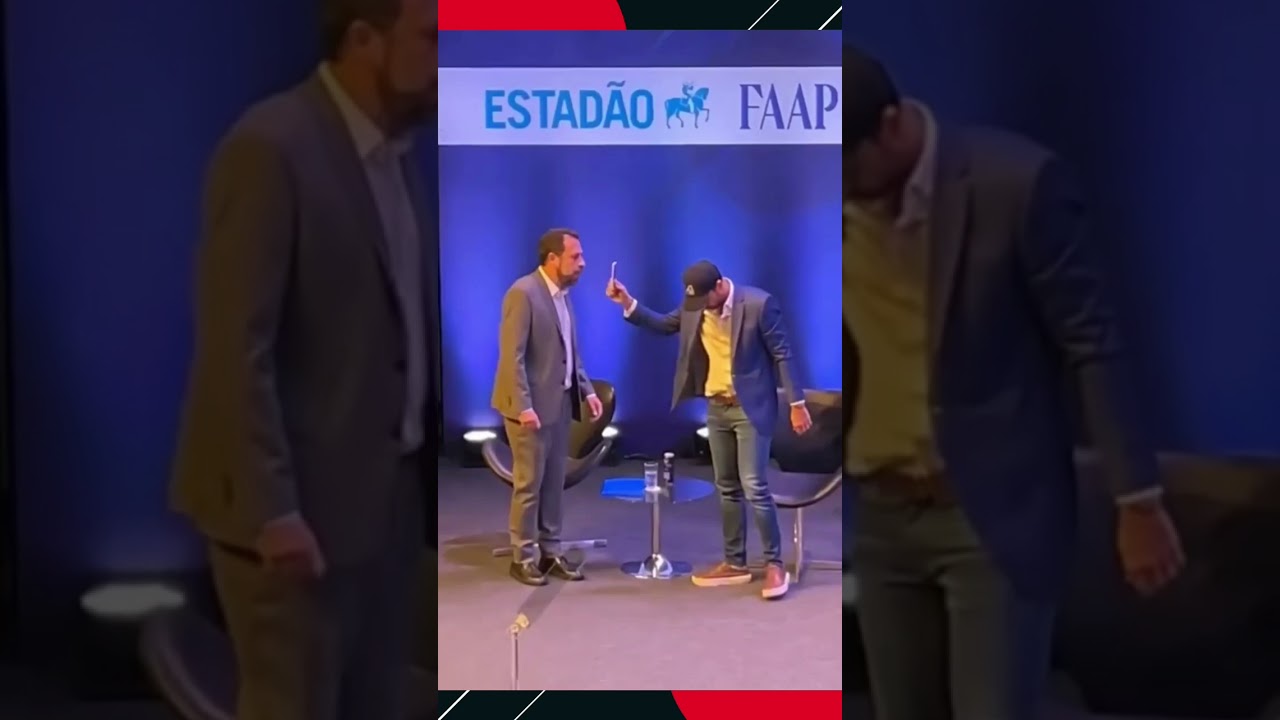 Pablo Mar&ccedil;al exorcizando o Boulos durante o debate.
