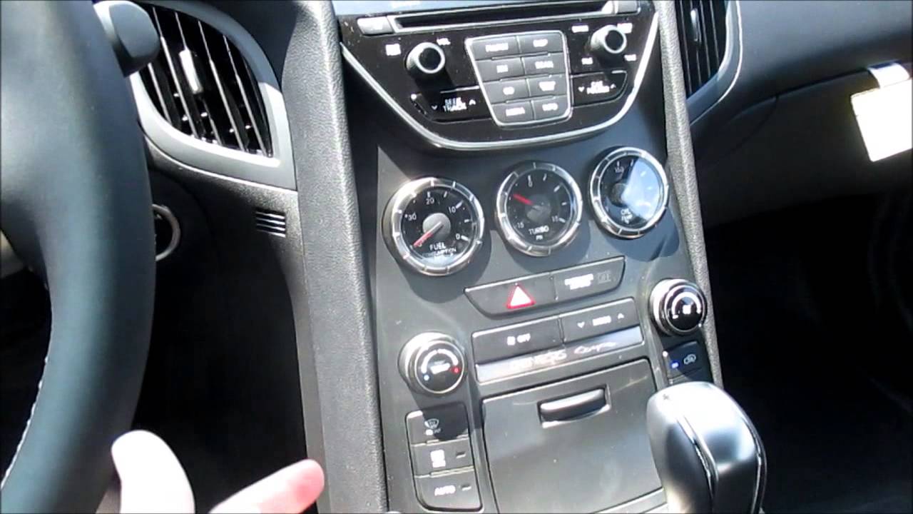 Полный обзор Hyundai Genesis Coupe 2.0T Base 2014 года.