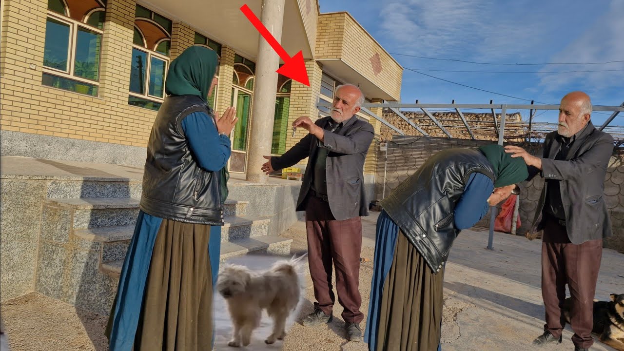 Mr. Sarmast's fight with Amineh; the beginning of an important decision