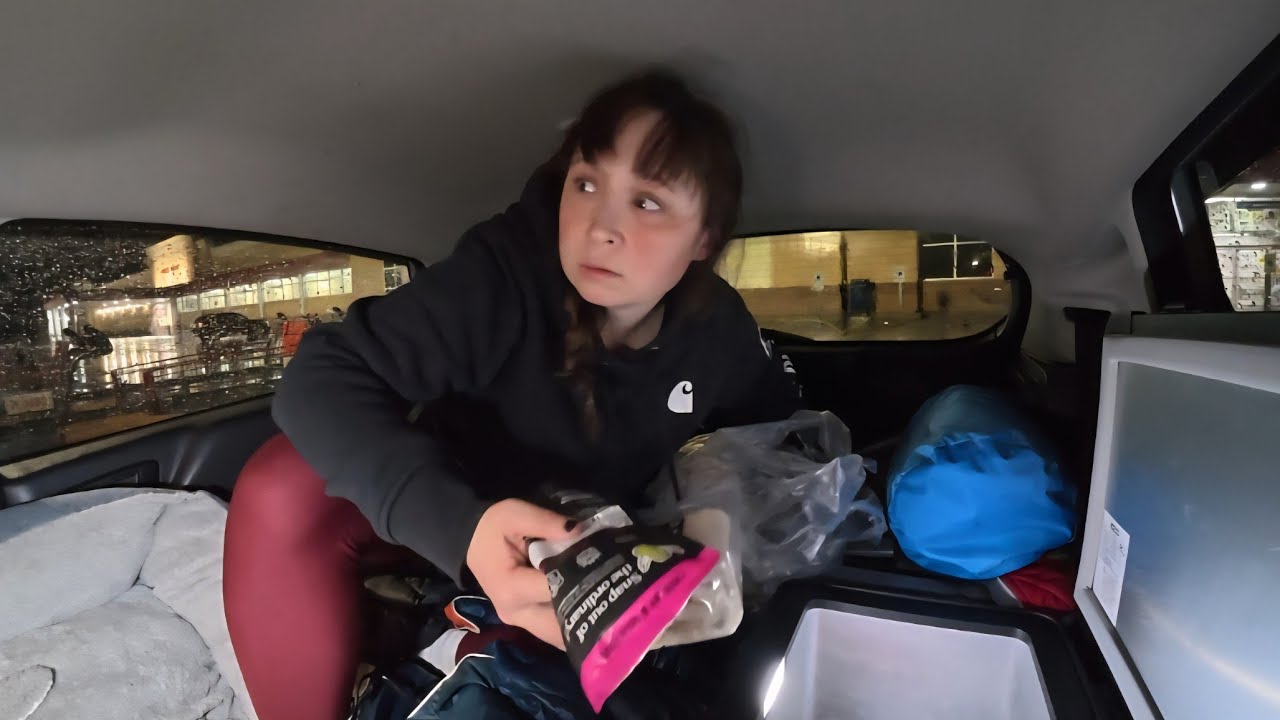 Thunderstorm Car Camping in a 24-Hour Grocery Store Parking Lot 