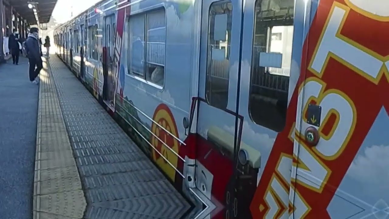 【富士急行線】 6000系6502F(トーマスランド号) 普通 大月行き 都留文科大学前到着