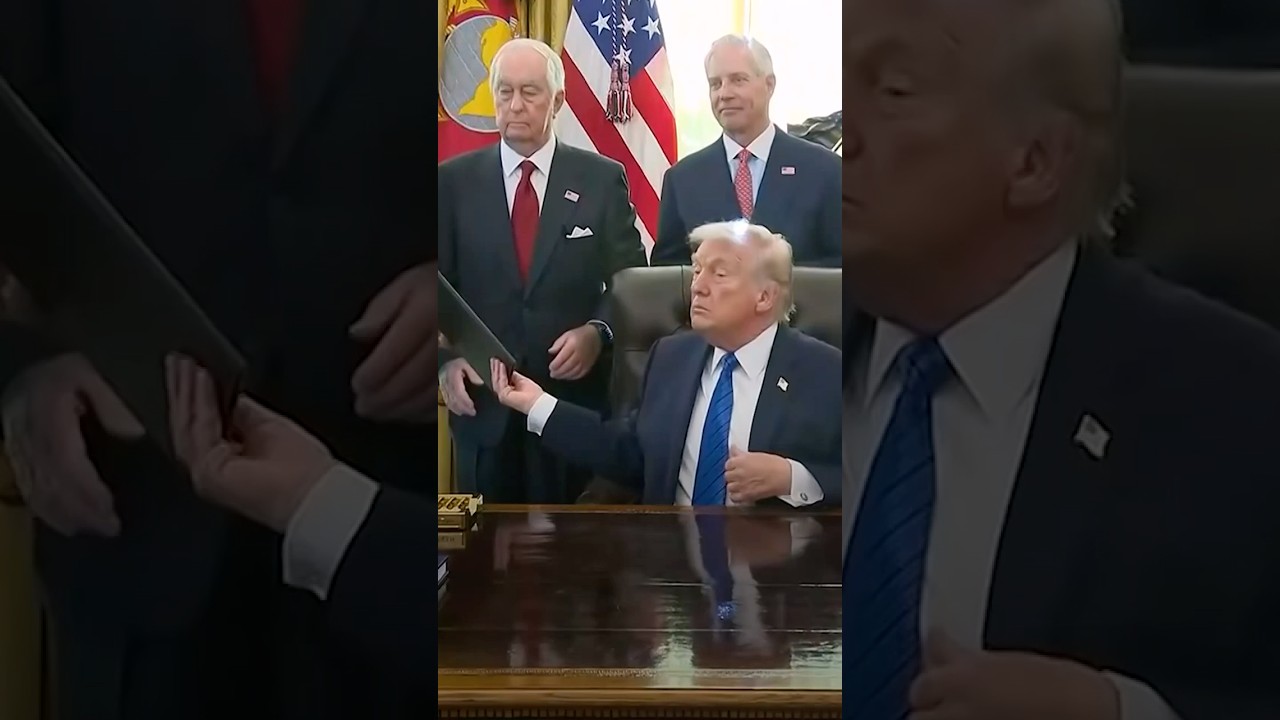 Trump Says He Didn&rsquo;t Ask Fed Pick Warsh to Cut Rates