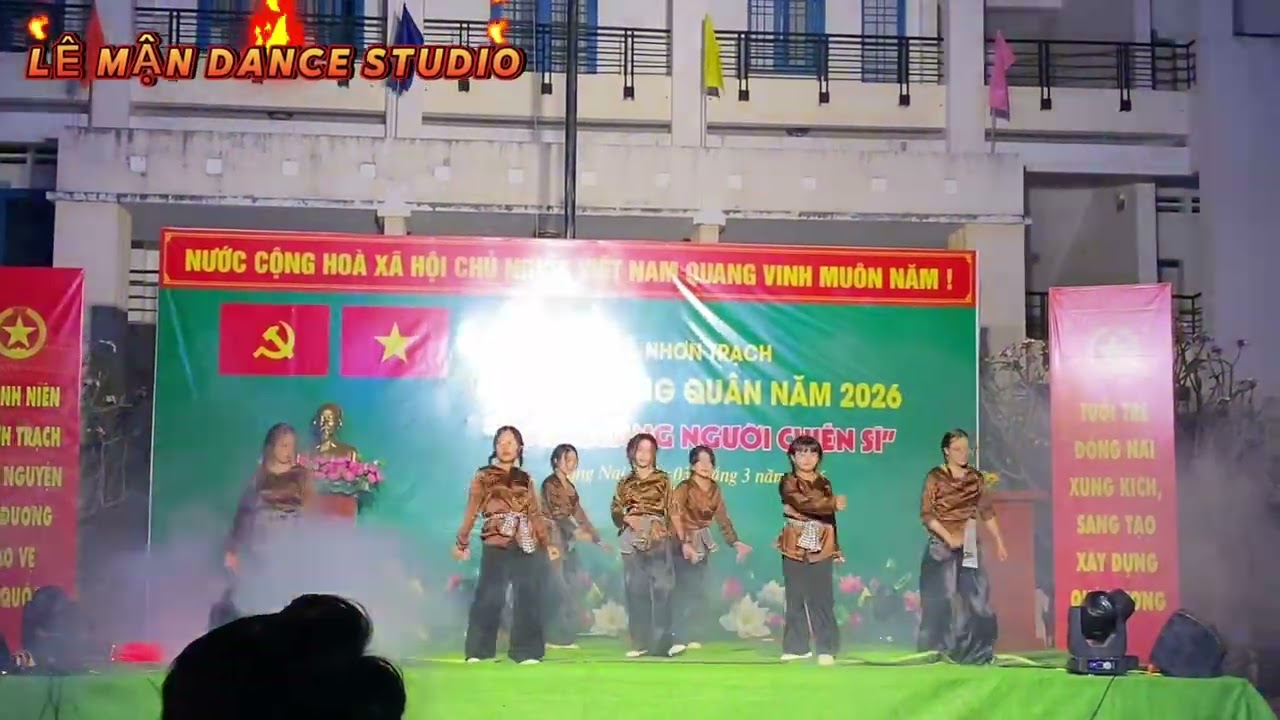 Lk Còn Gì Đẹp Hơn
