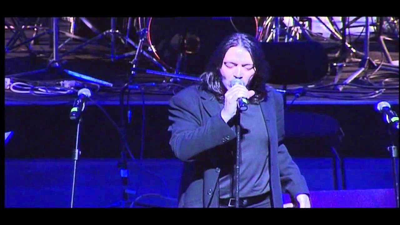 Yannis Kotsiras - Ena Maxairi Official