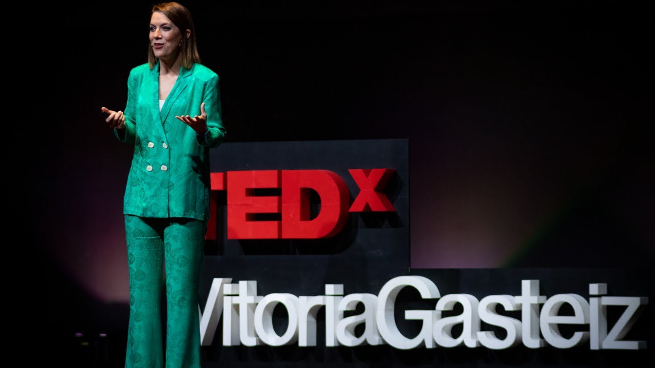 IA y emociones: la importancia de la experiencia humana | Susana Pérez Sánchez | TEDxVitoriaGasteiz