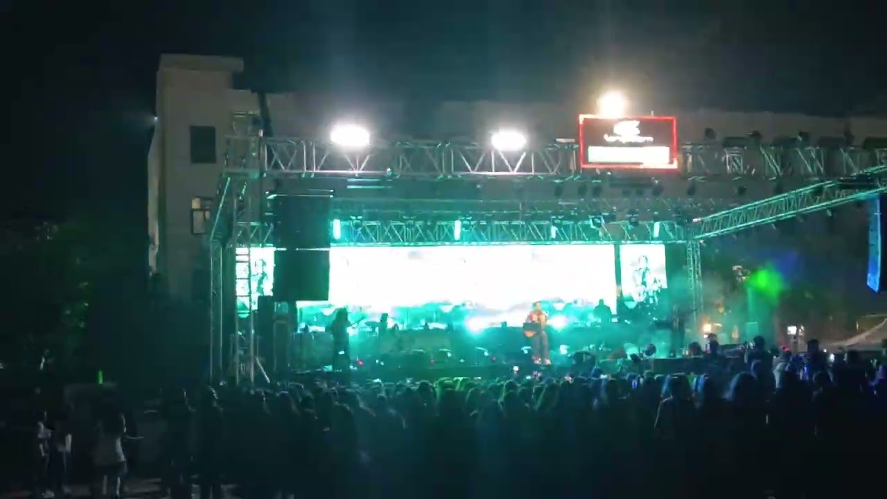 Nikhil D 'souza live at shobhit University Meerut 