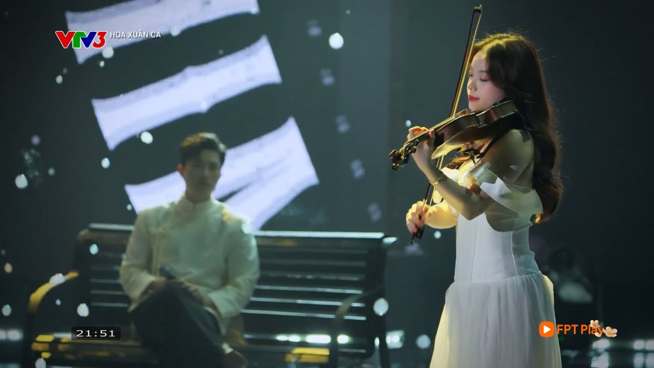 Cơm đoàn viên - Ca sĩ Anh Tú, Uyên Nhi Violin [Hoa Xuân Ca 2026]