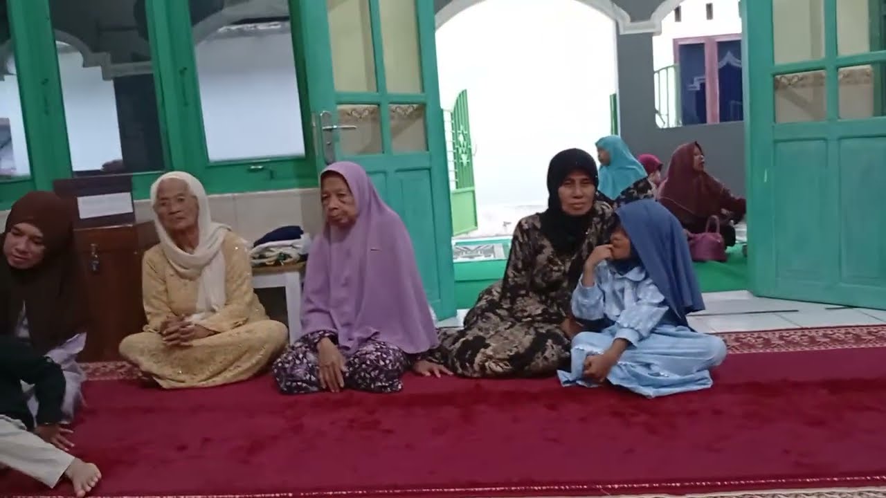 Buka bersama   pk lurah Tausiyah utk warga selorejo